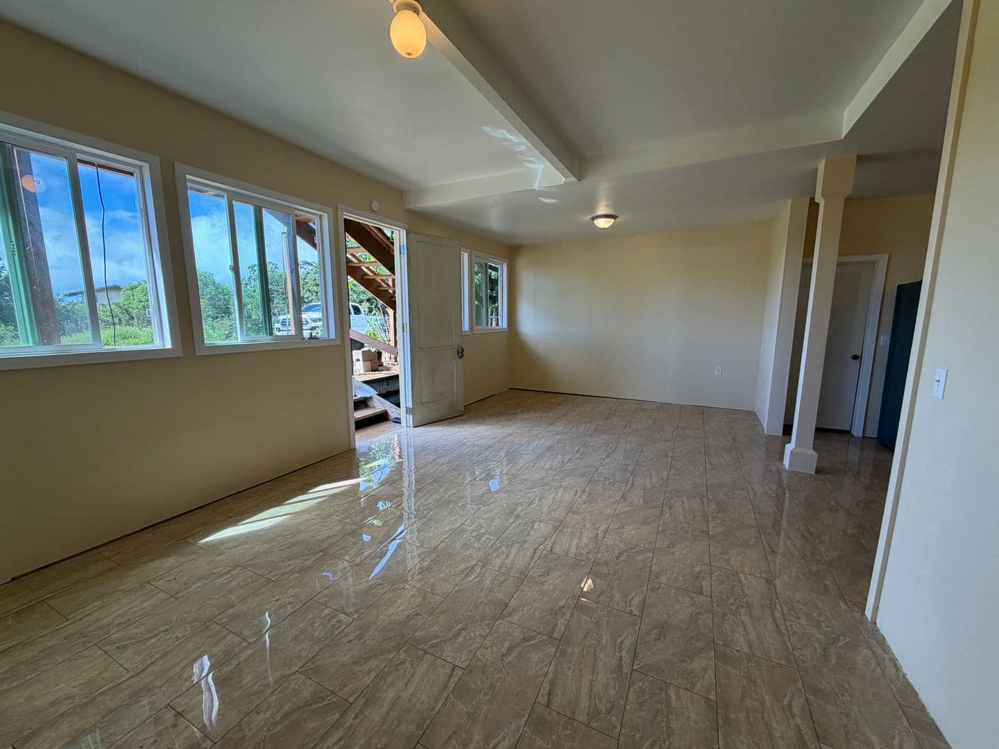 Haiku Apartment: 2397 Lilikoi Road