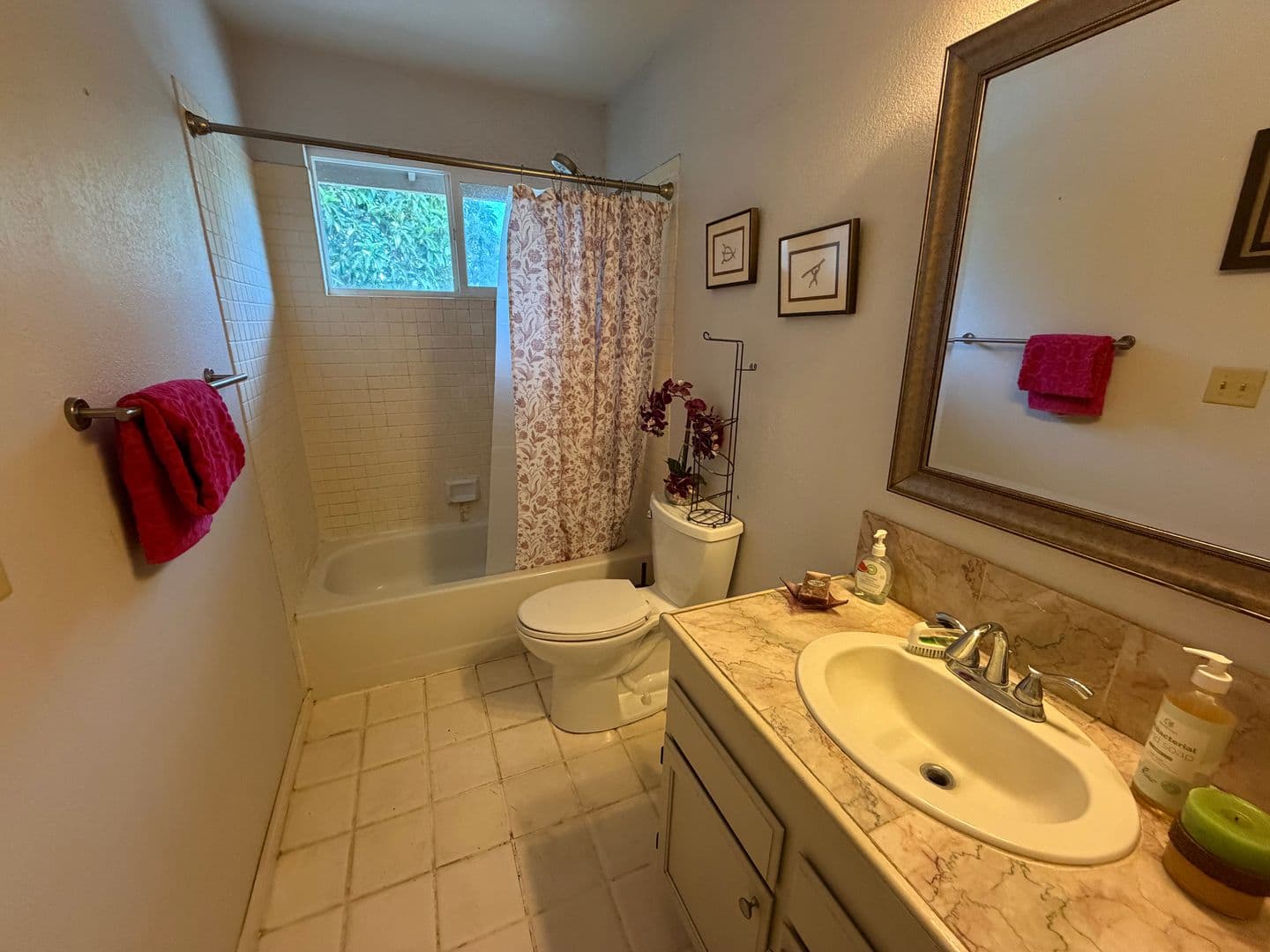 Kihei House: 2570 HUNAKAI ST