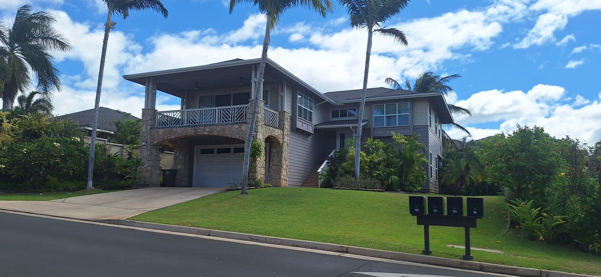 Kihei House: 108 Moana Ave