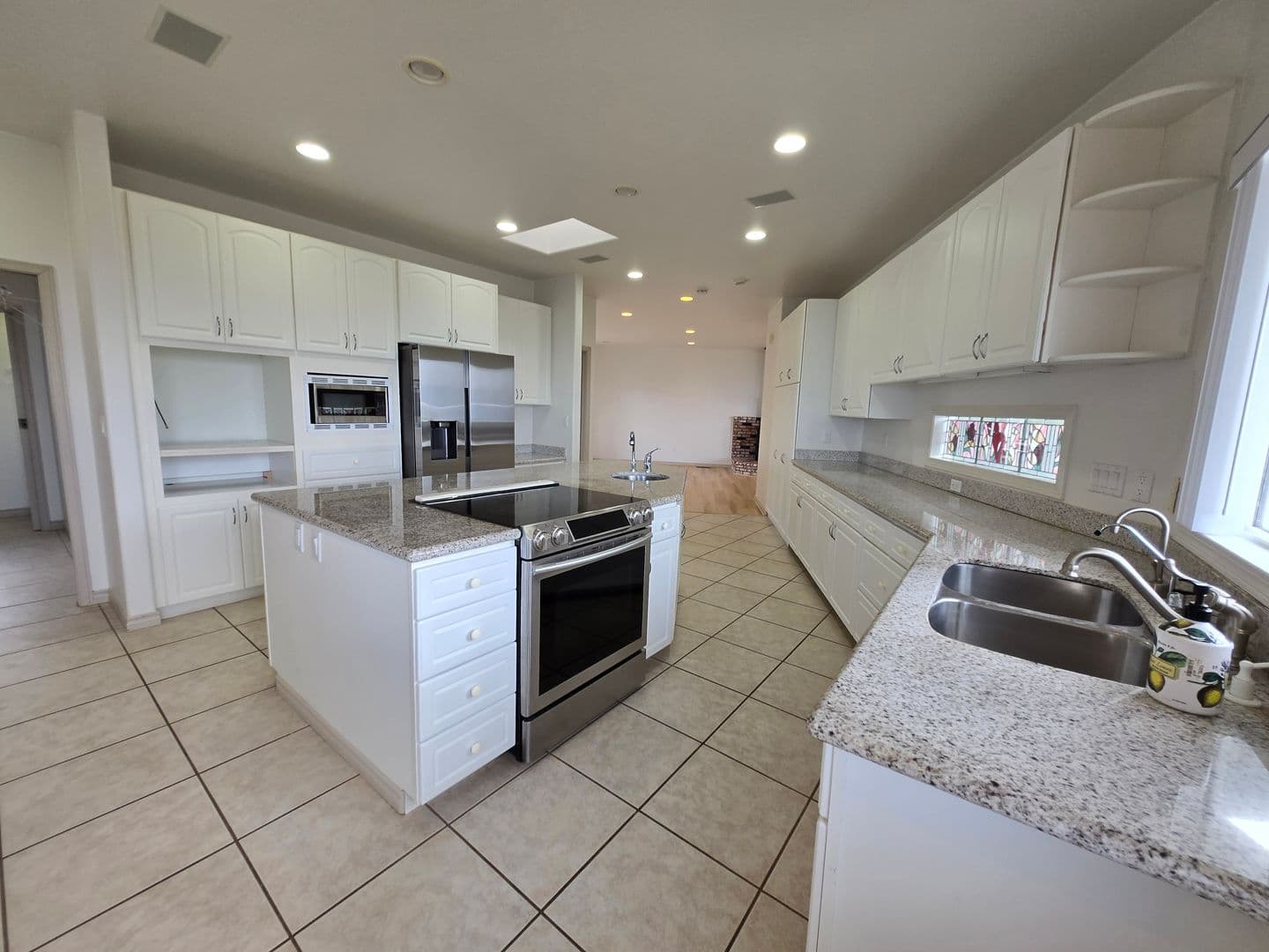 Kula House: 780 Kekaulike Ave