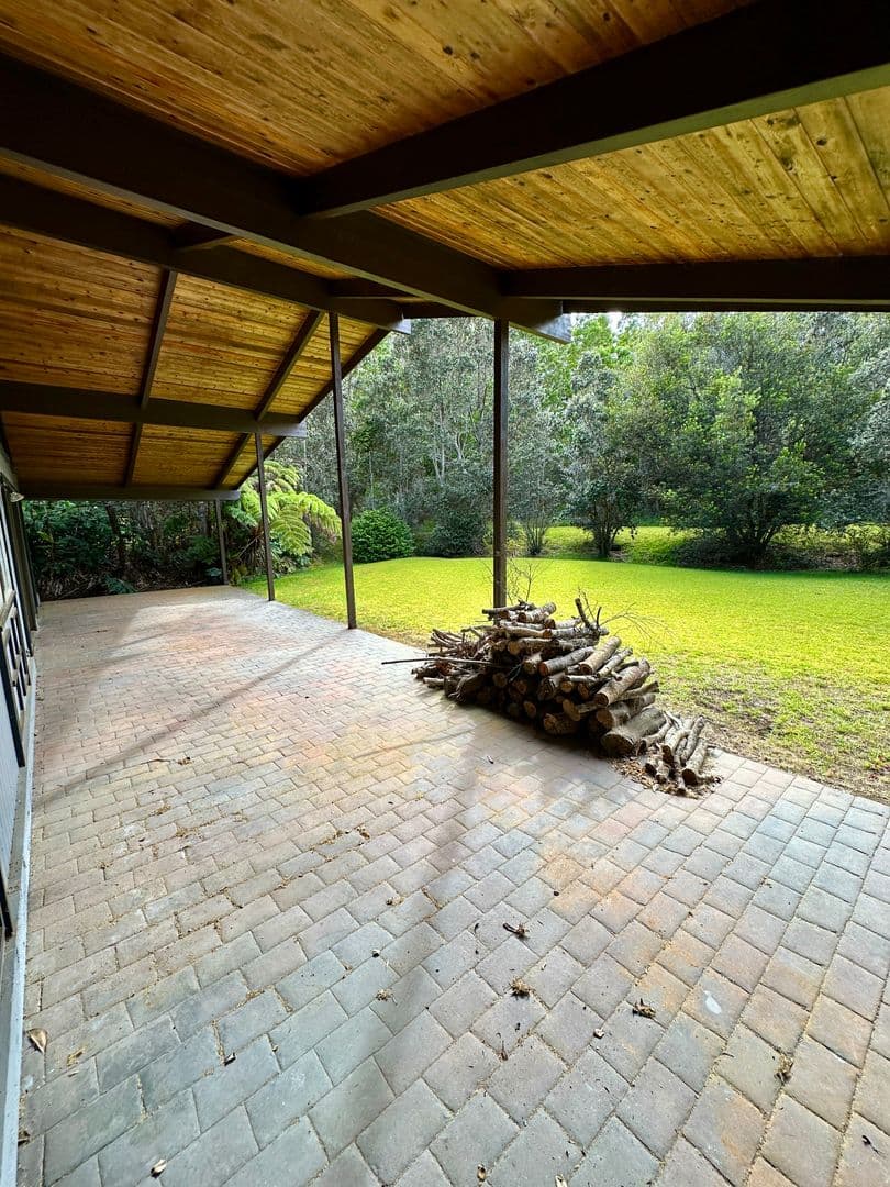 Volcano House: 99-7733 Uluhe Pl