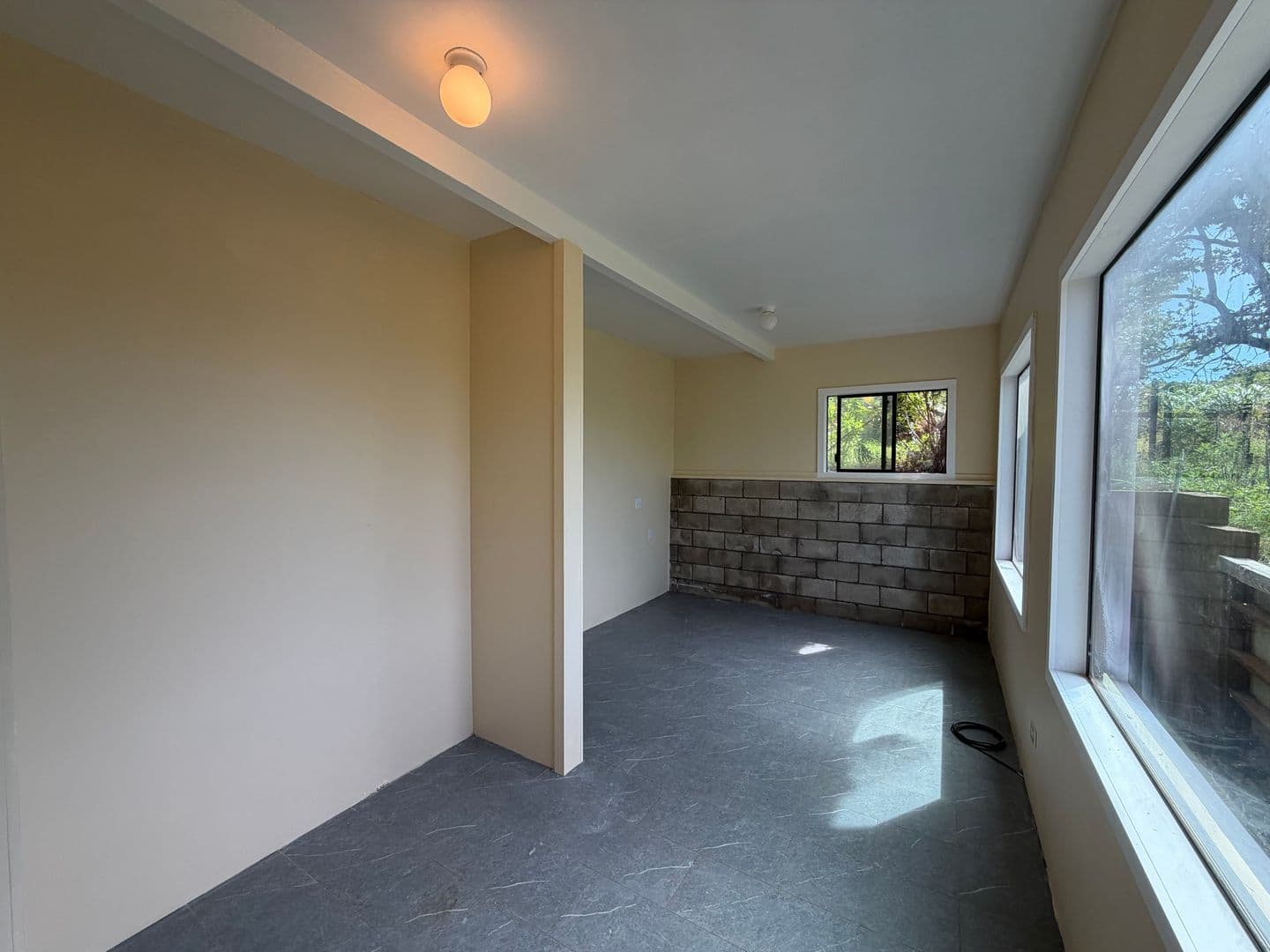 Haiku Apartment: 2397 Lilikoi Road