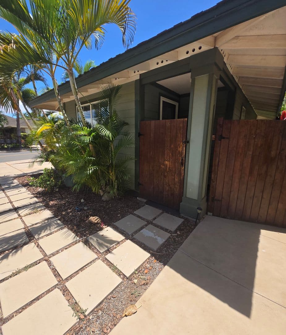Kihei Apartment: 206 Kuli Puu St