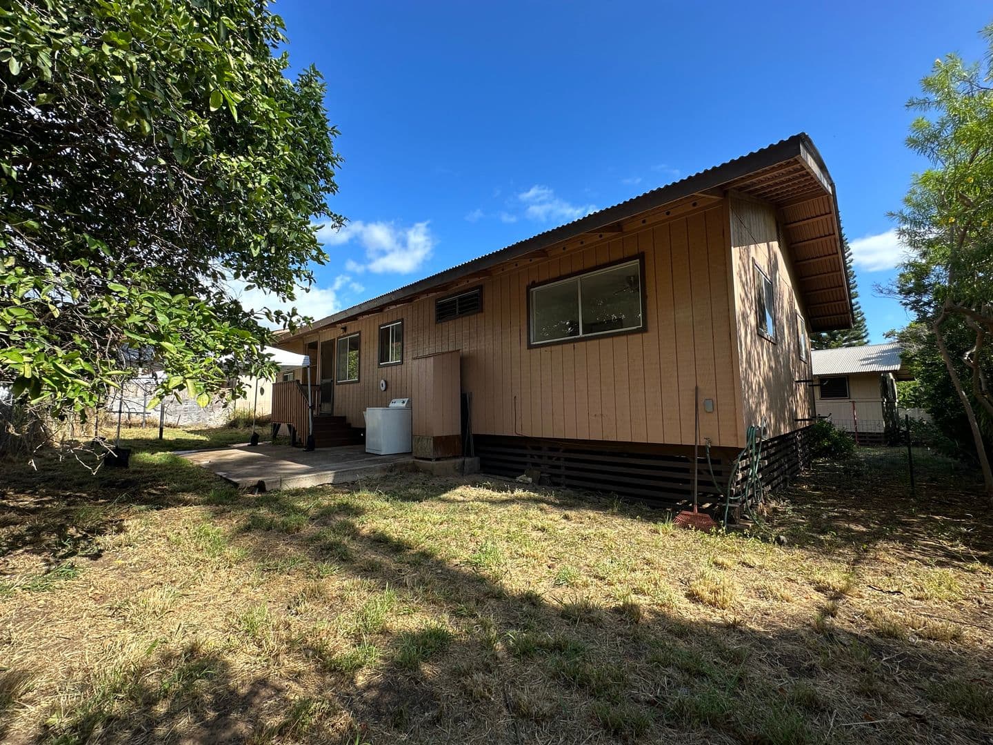 Kihei Apartment: 390 Auhana