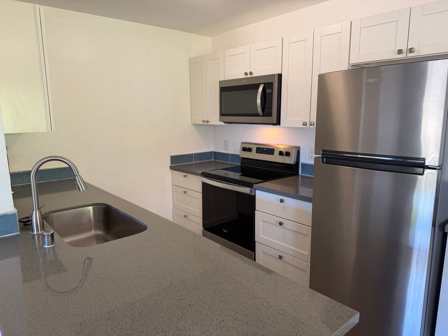 Kihei House: 140 uwapo rd. 2-204