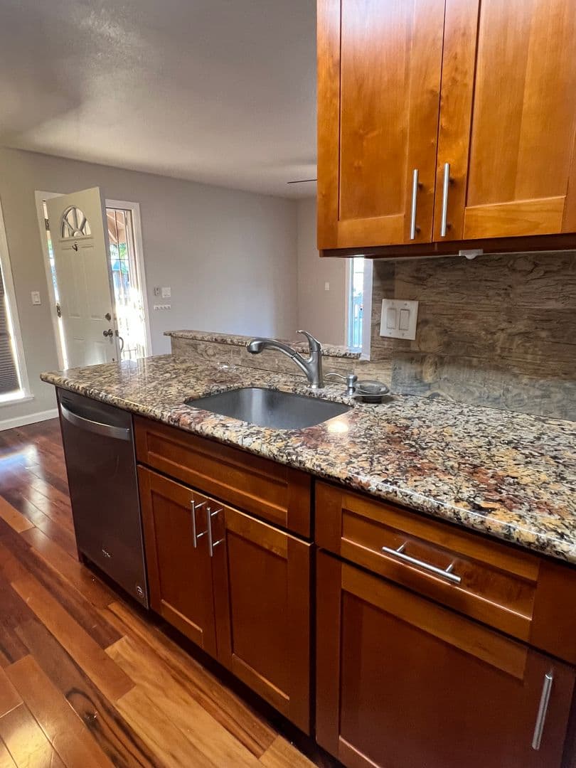 Kihei Condo: 480 Kenolio Rd