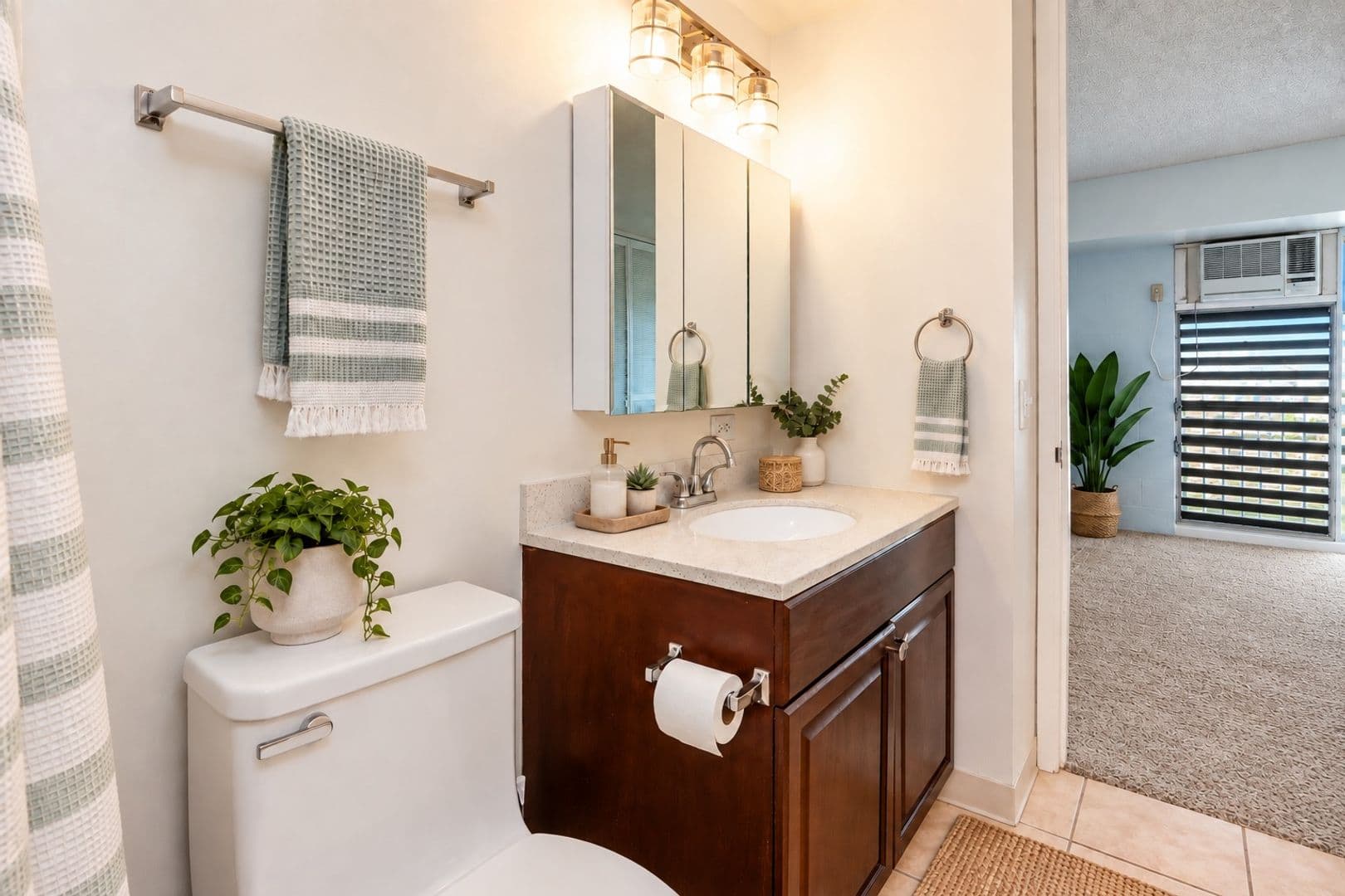 Honolulu Condo: 1516 Ward Ave unit 507