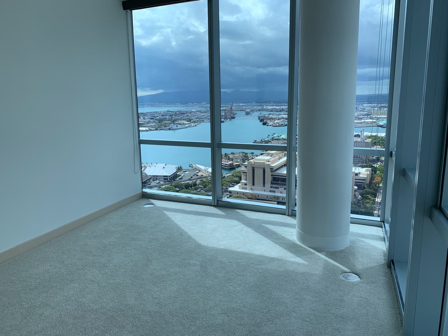 Honolulu House: 555 South Street unit 3811 (Keauhou Place)