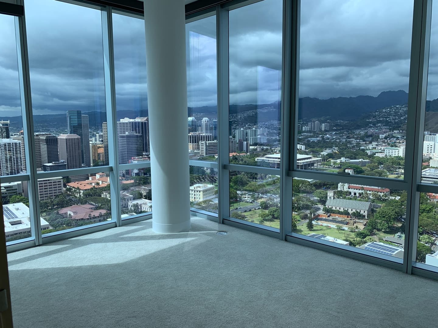 Honolulu House: 555 South Street unit 3811 (Keauhou Place)