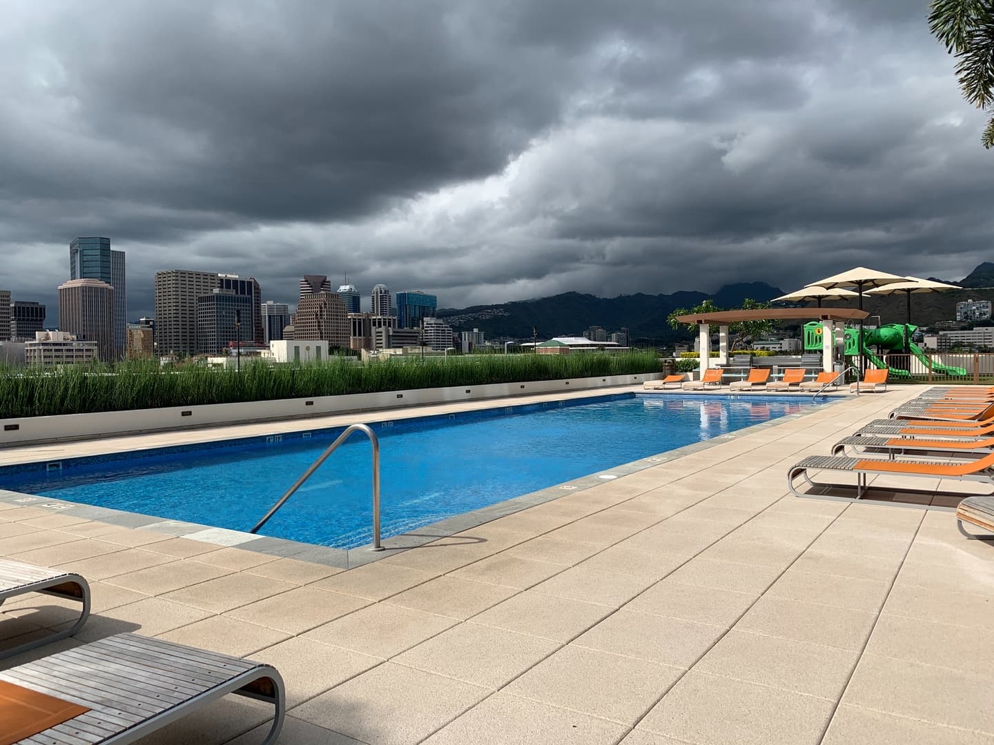 Honolulu House: 555 South Street unit 3811 (Keauhou Place)