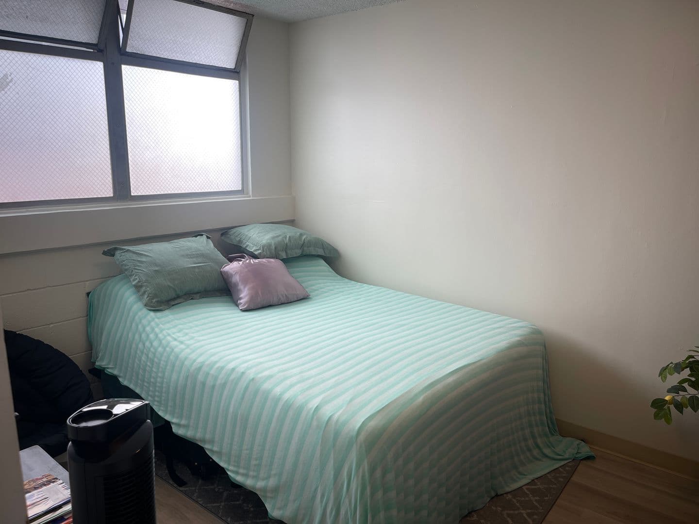 Kailua Apartment: 48 Maluniu Ave
