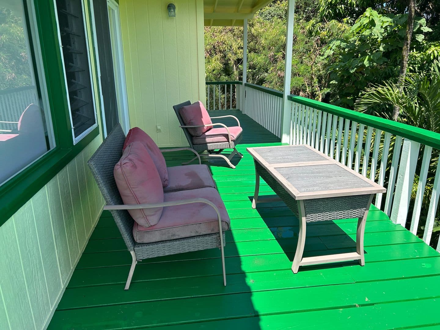 Kaneohe House: 47-337 Mawaena Street