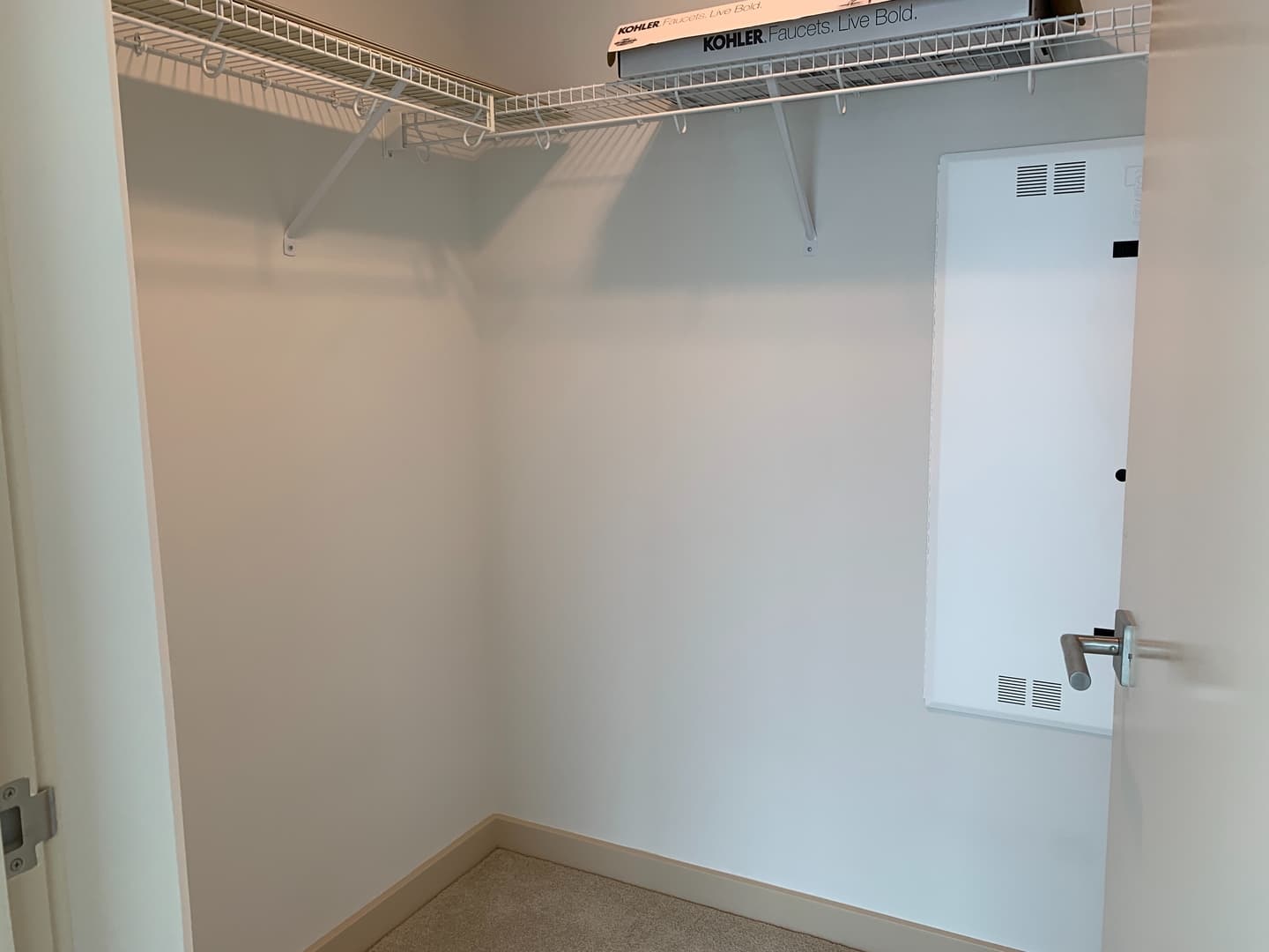 Honolulu House: 555 South Street unit 3811 (Keauhou Place)