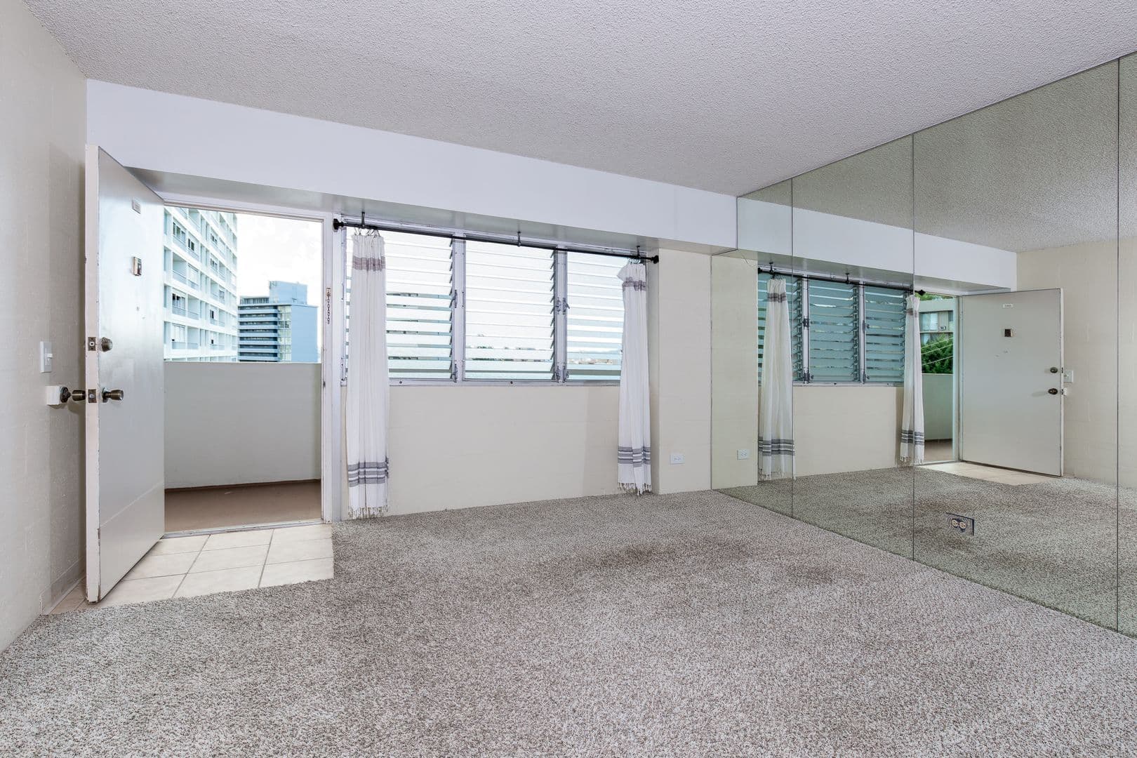Honolulu Condo: 1516 Ward Ave unit 507
