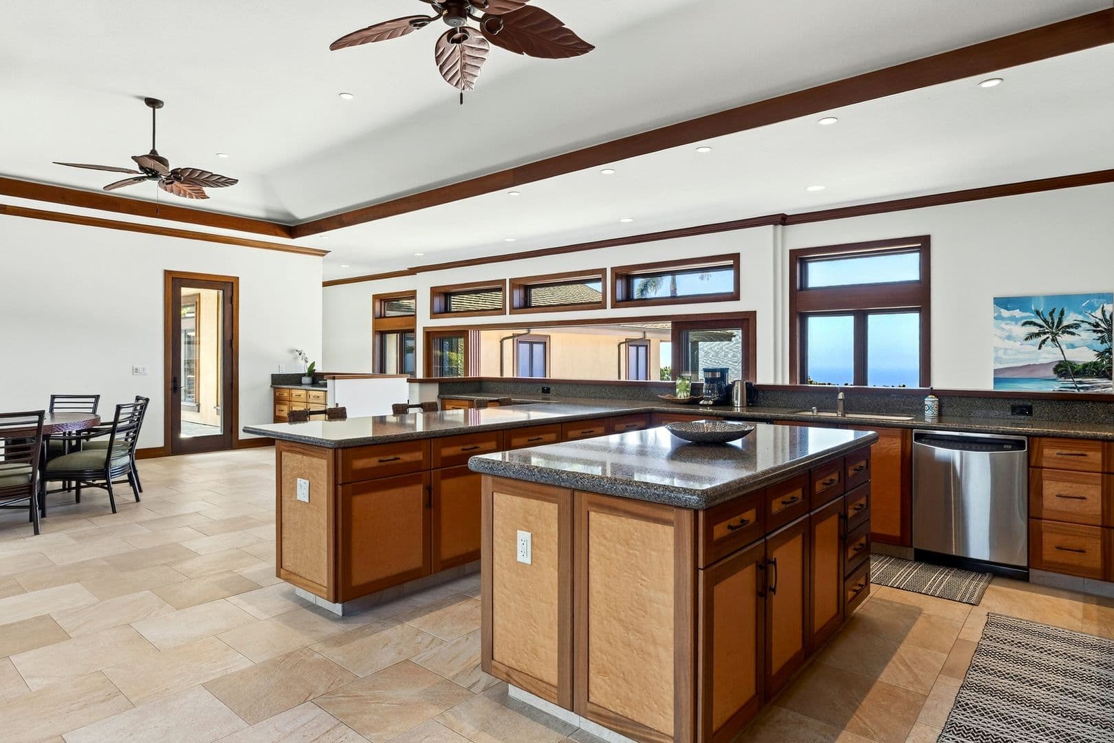 Kealakekua House: 81-580 Kaiue St.