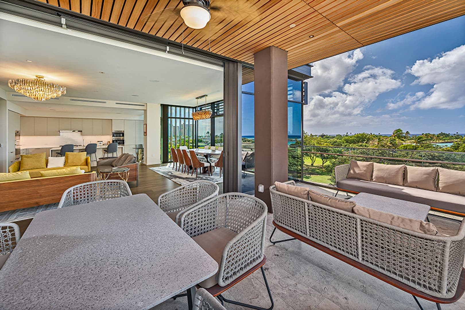Honolulu House: 1388 Ala Moana Blvd Apt 7501
