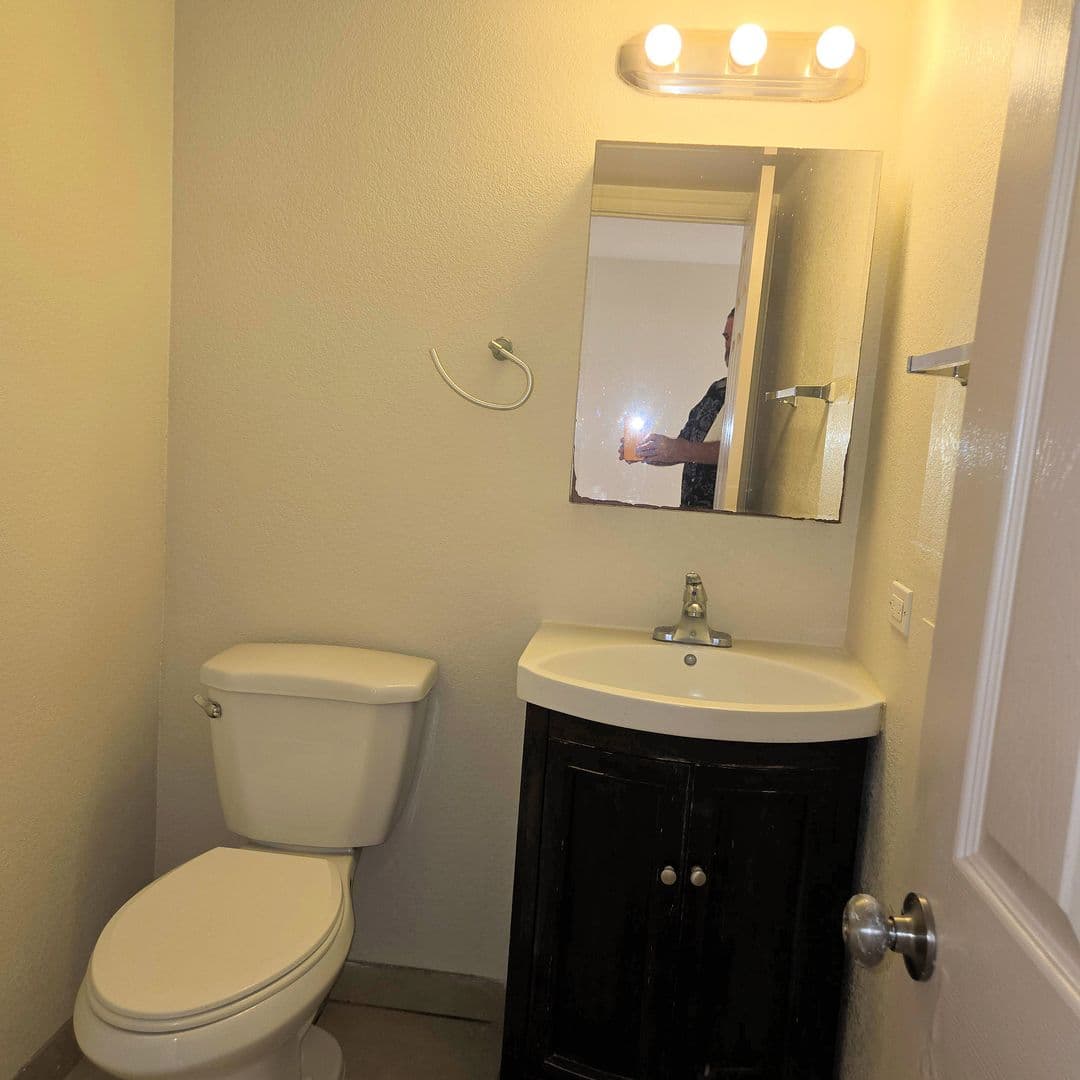 Kahului Condo: 111 Kahului Beach Road
