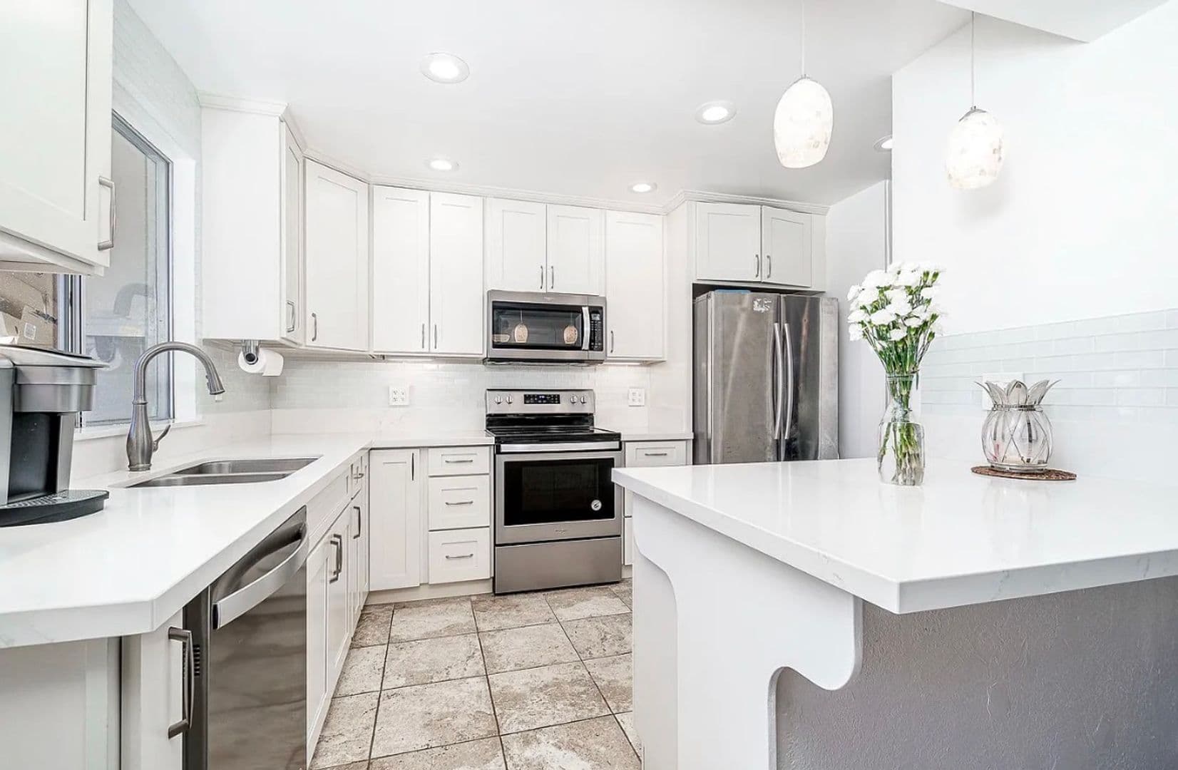 Honolulu Townhome: 265 Kawaihae St.