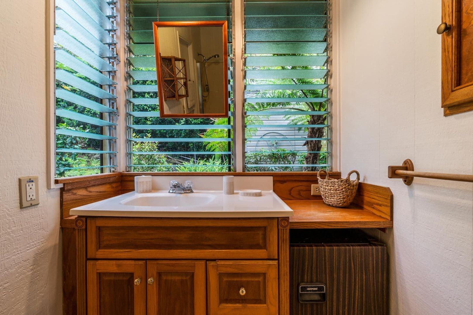 Kailua Kona Apartment: 76-886 Hualalai St