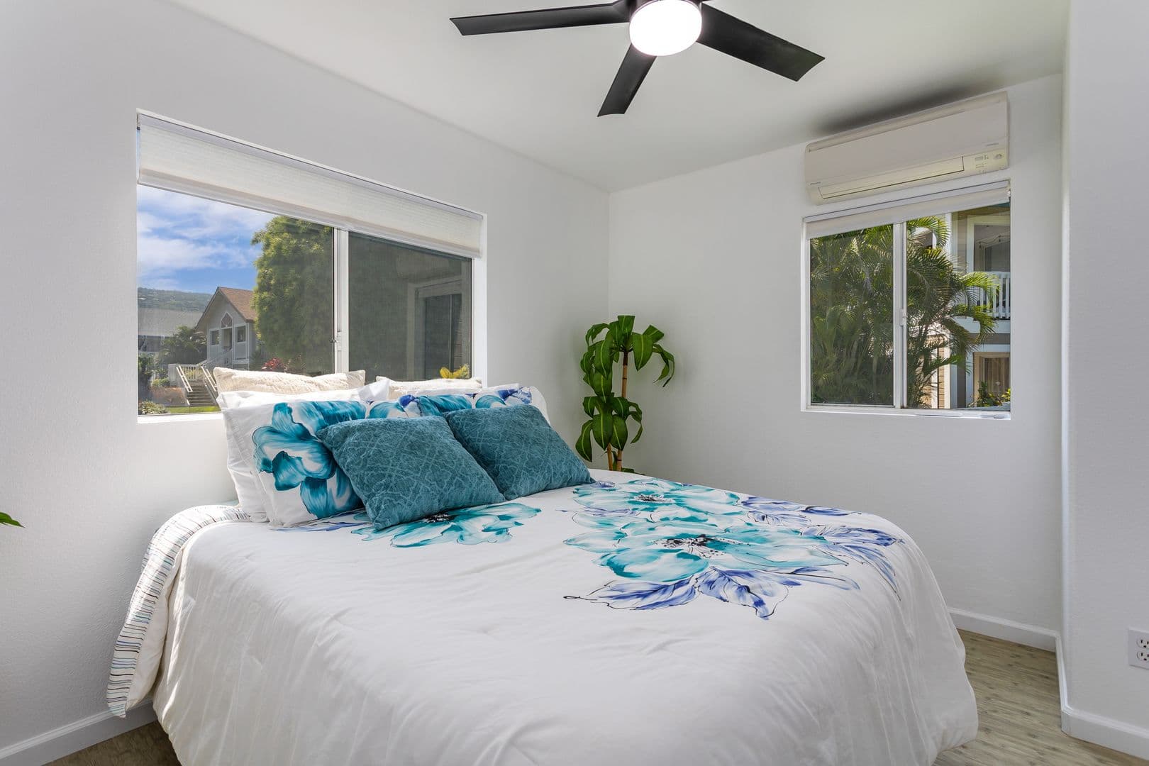 Kailua-Kona Condo: 75-6081 Ali'i Dr