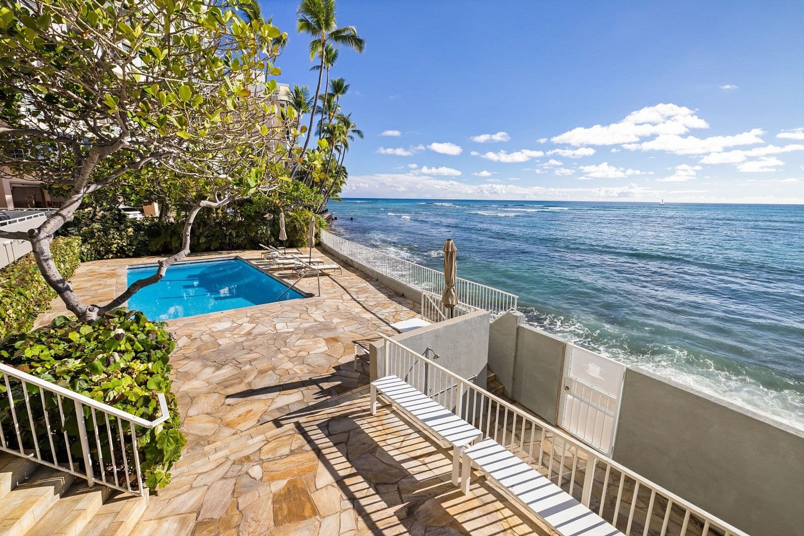 Honolulu Condo: 2969 Kalakaua Ave.