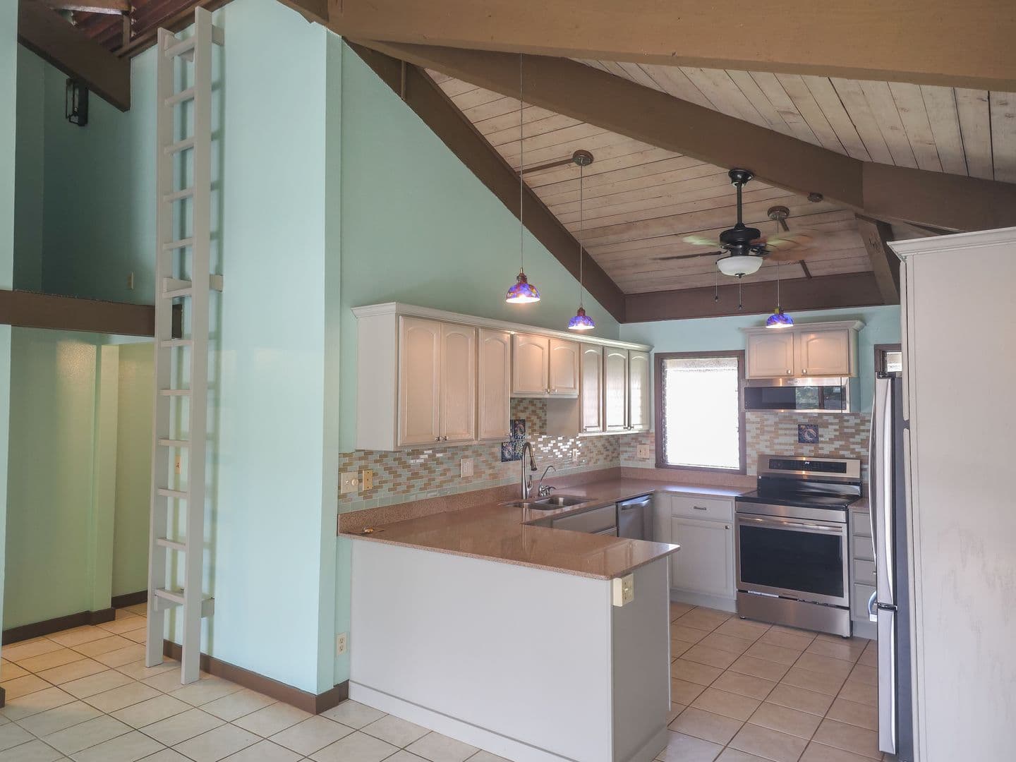 Kapaa Condo: 4701 Kawaihau Rd., Apt. D201