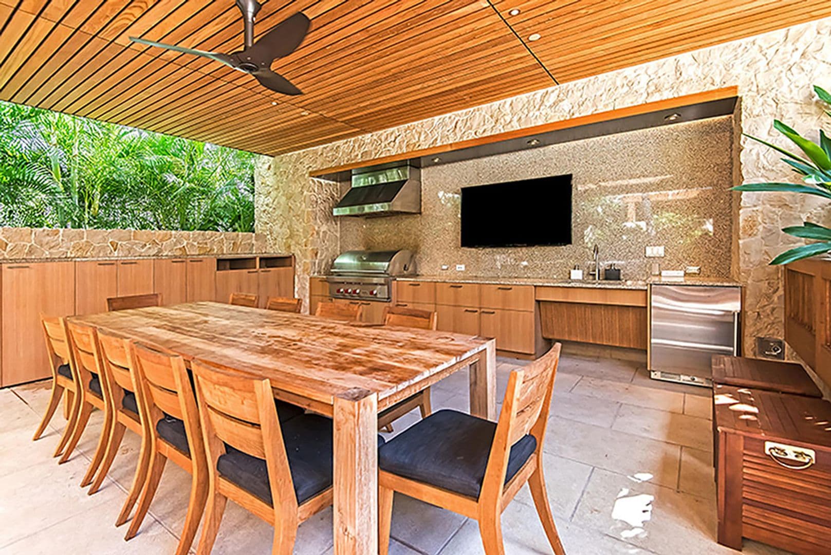 Honolulu House: 1388 Ala Moana Blvd Apt 7501