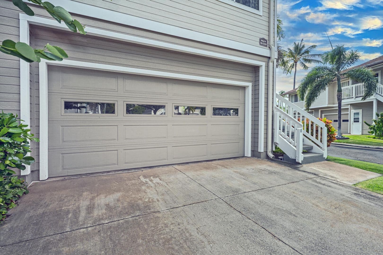 Kapolei House: 92-1543 Aliinui Drive 4E