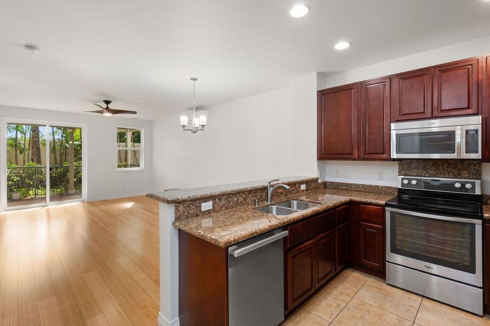 Kihei Condo: 25 One Hali Lane