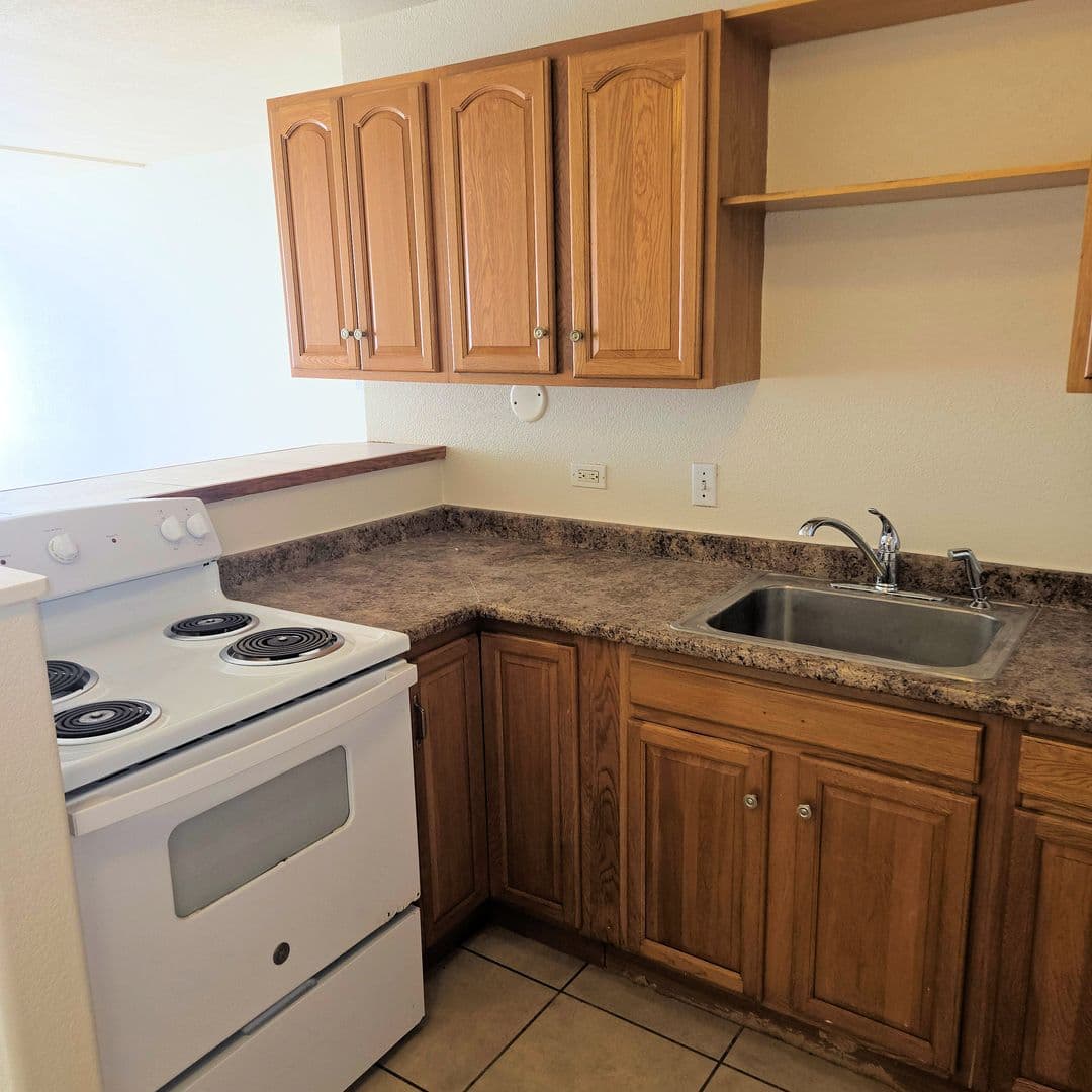 Kahului Condo: 111 Kahului Beach Road