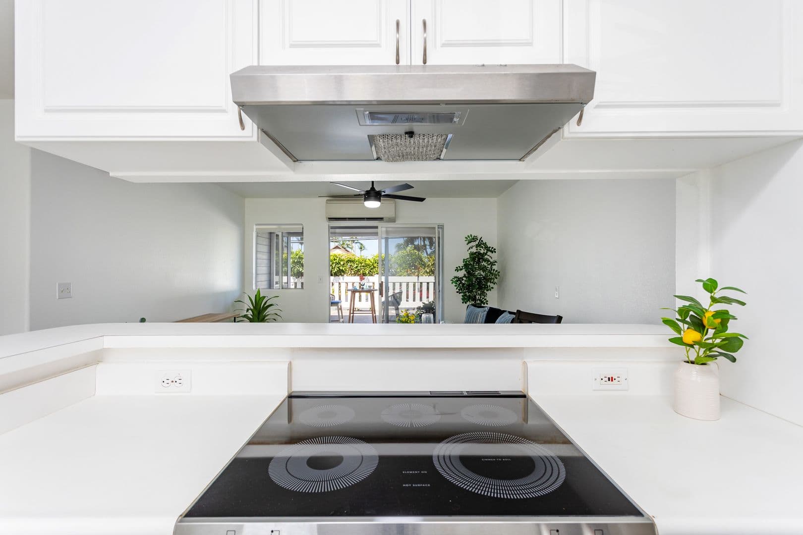 Kailua-Kona Condo: 75-6081 Ali'i Dr
