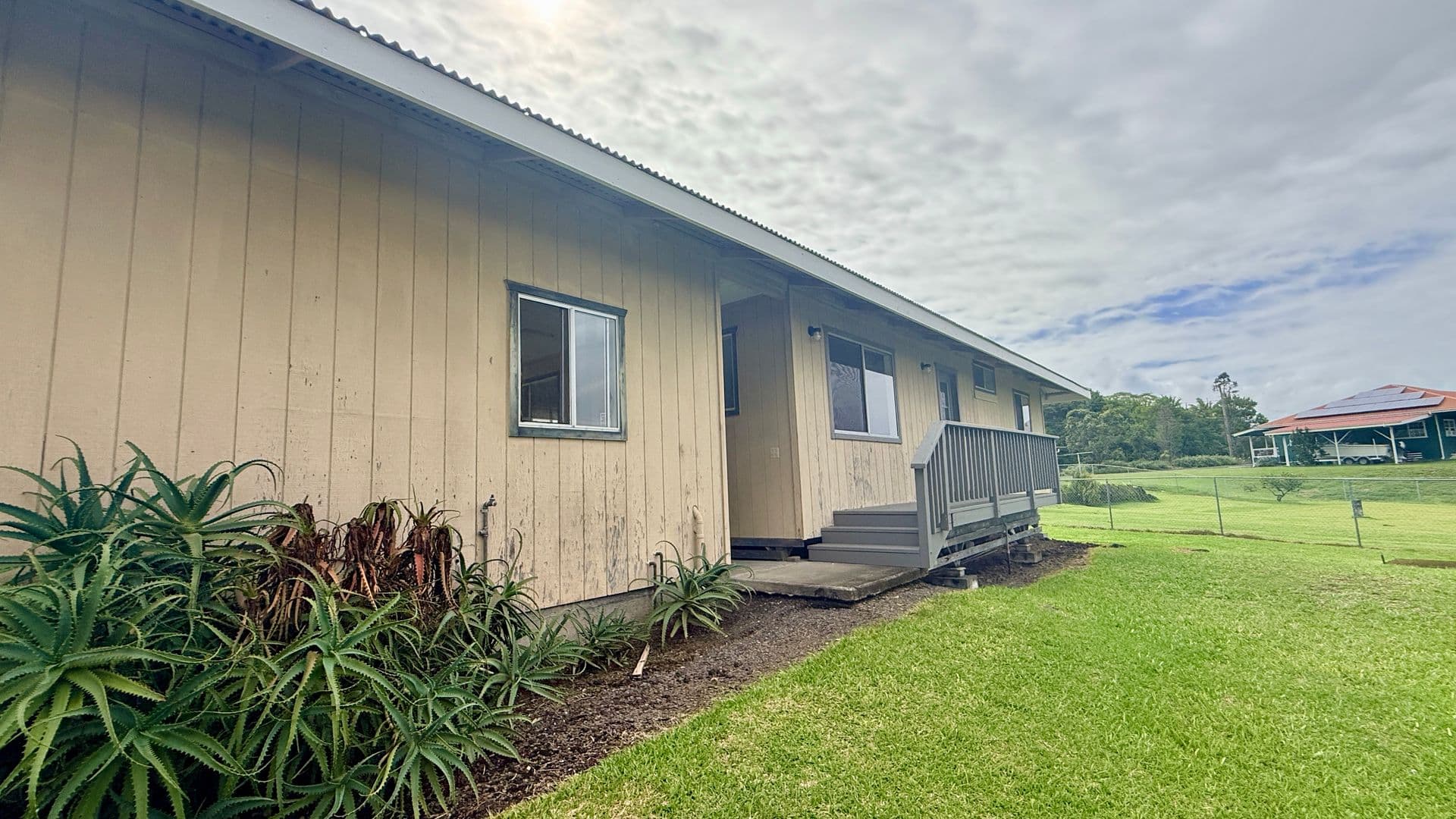 Hilo House: 199 Kehaulani St.