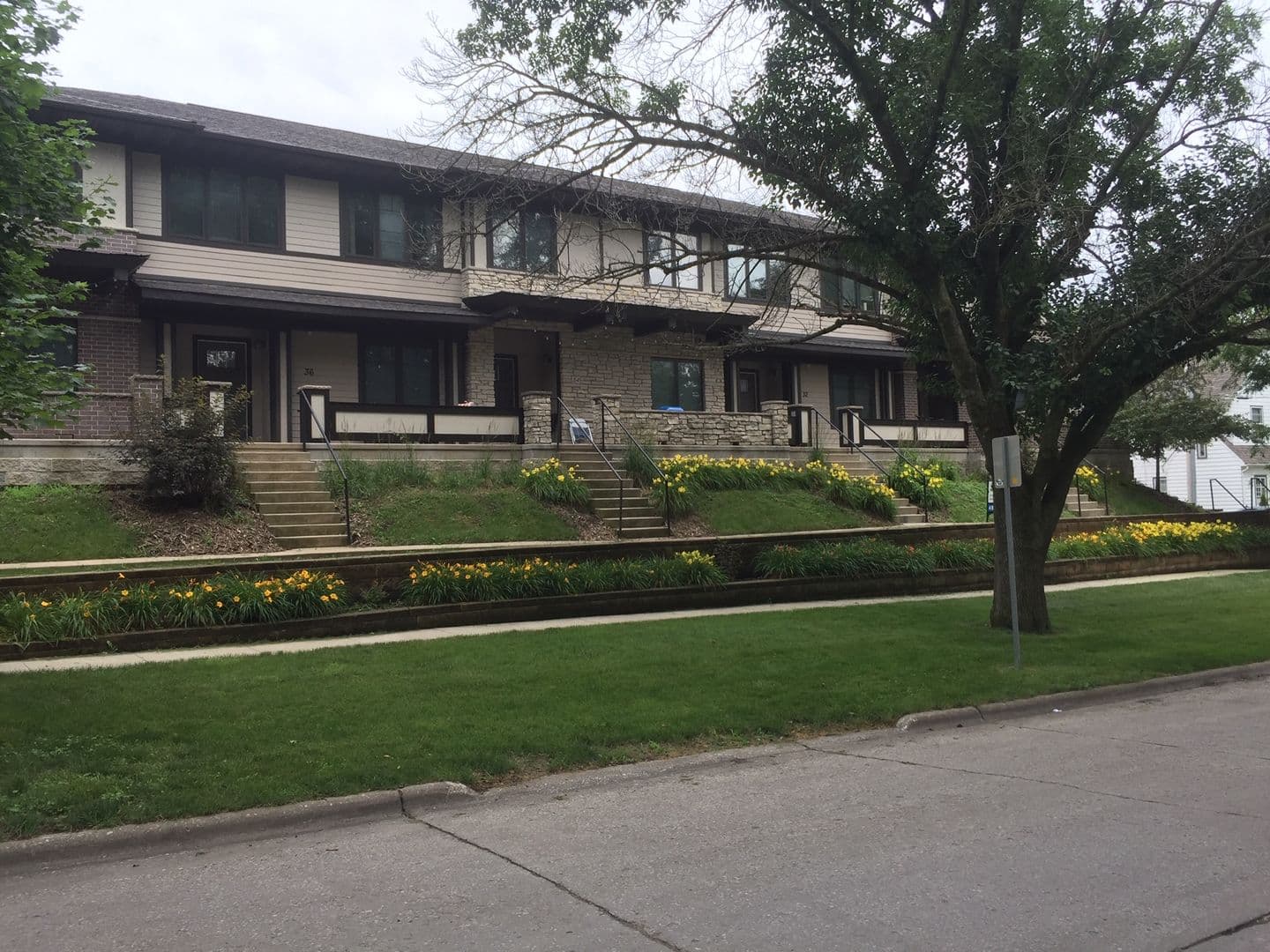 Iowa City House: 803 E Jefferson