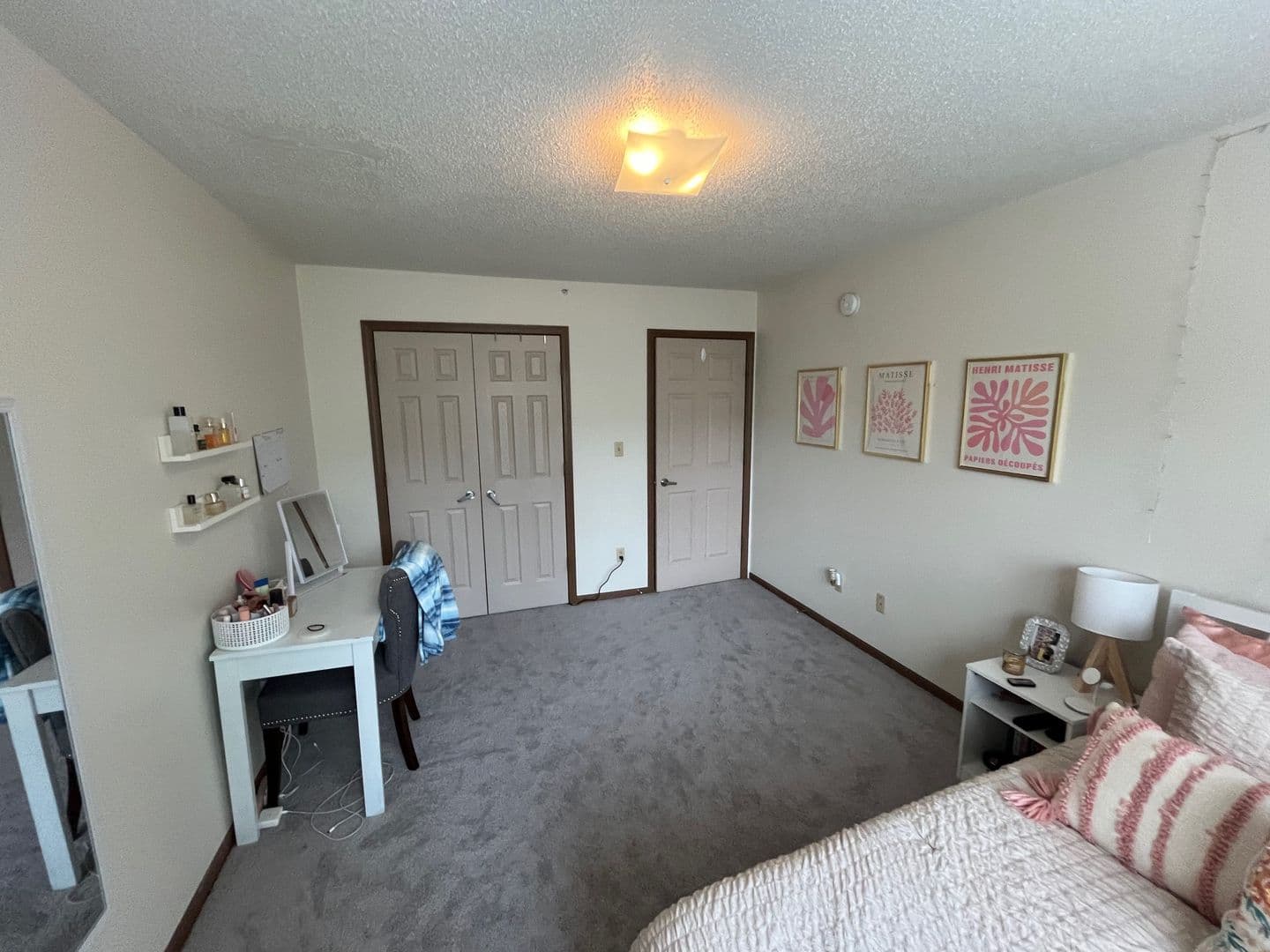 Iowa City Apartment: 627 Iowa Ave