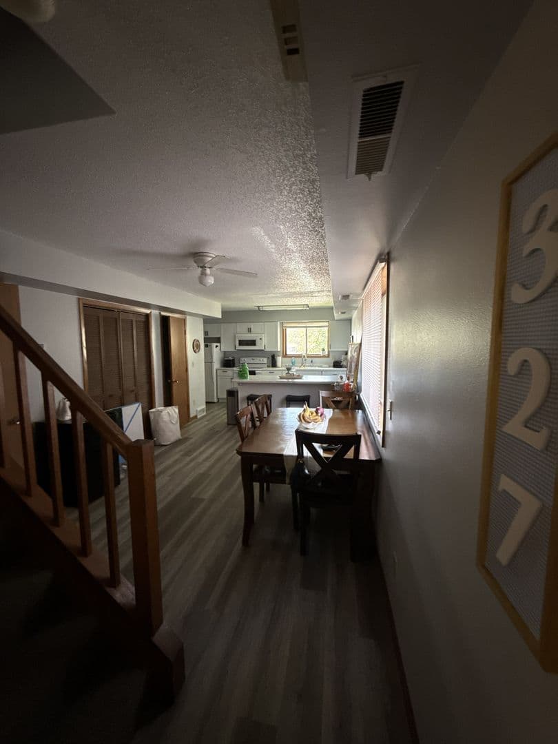 Iowa City Apartment: 327 S Lucas