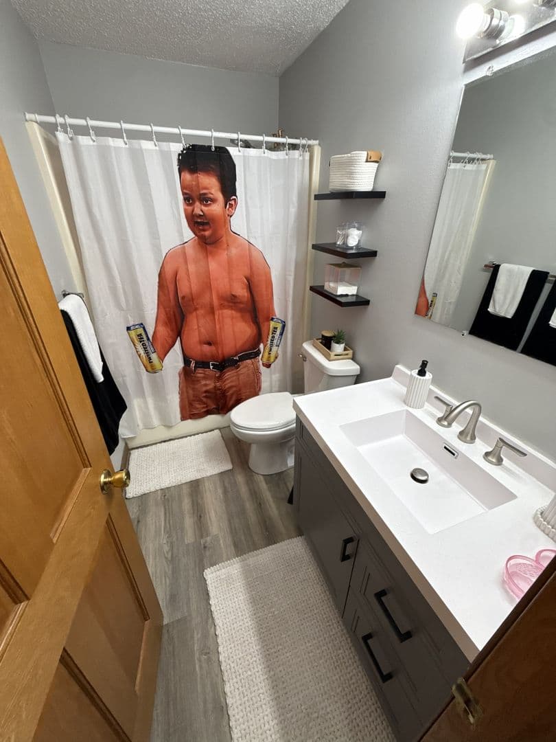 Iowa City Apartment: 327 S Lucas