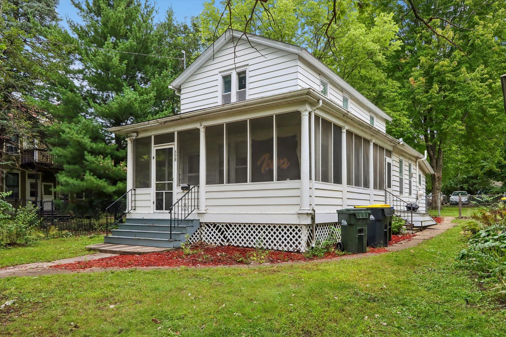 Iowa City House: 528 S Governor