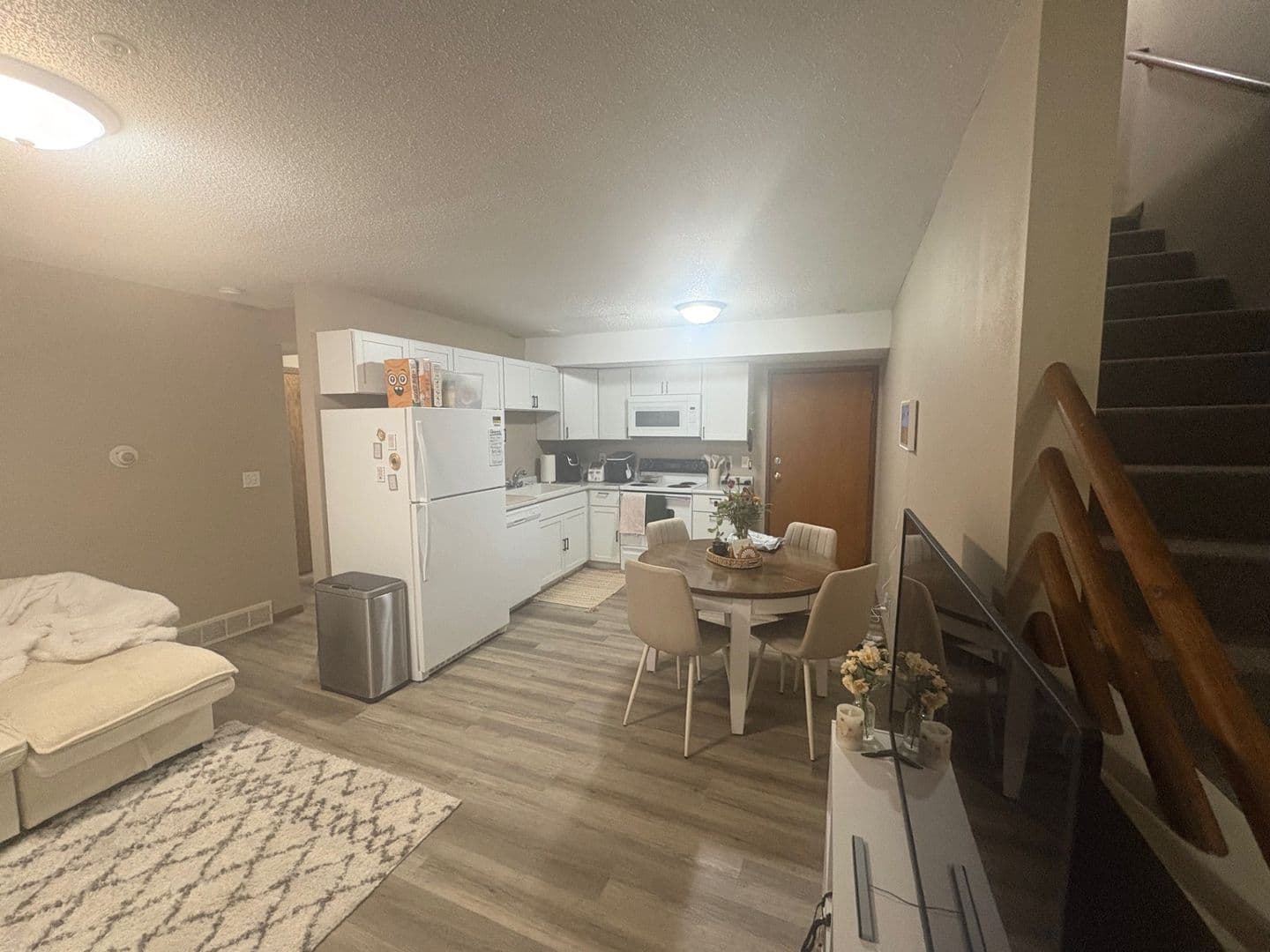 Iowa City Apartment: 219 E Harrison St.