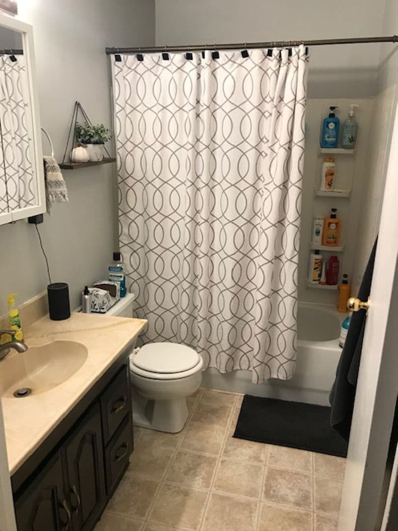 Iowa City House: 725 Giblin Drive