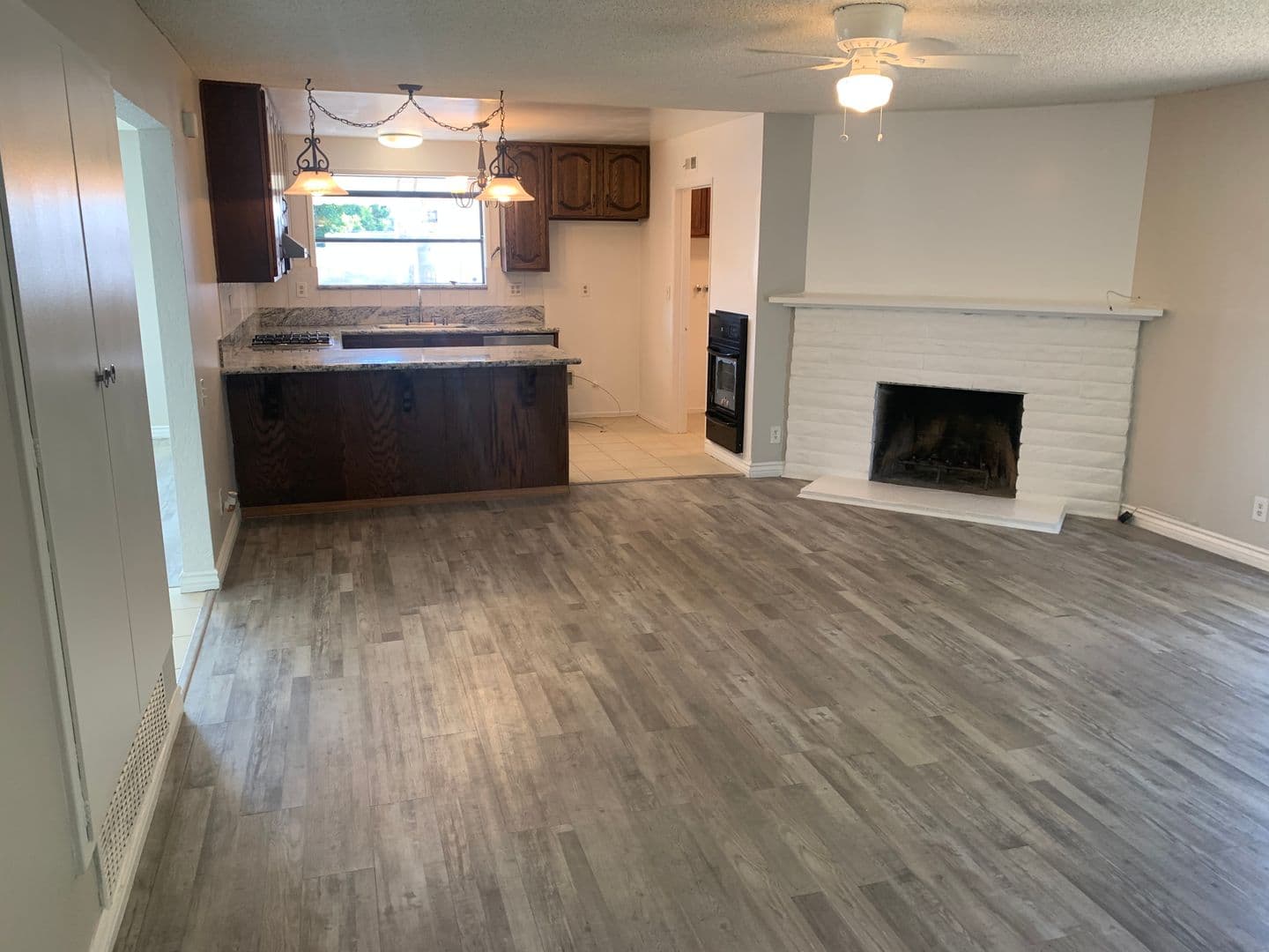 West Hills House: 24214 Hamlin St.