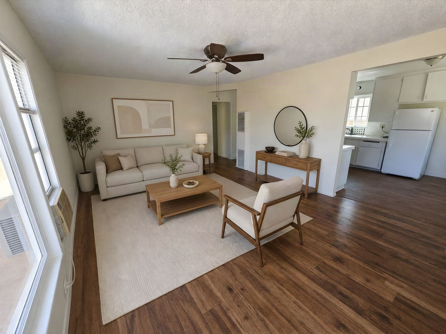San Pedro Apartment: 935-937 W. 17th St.