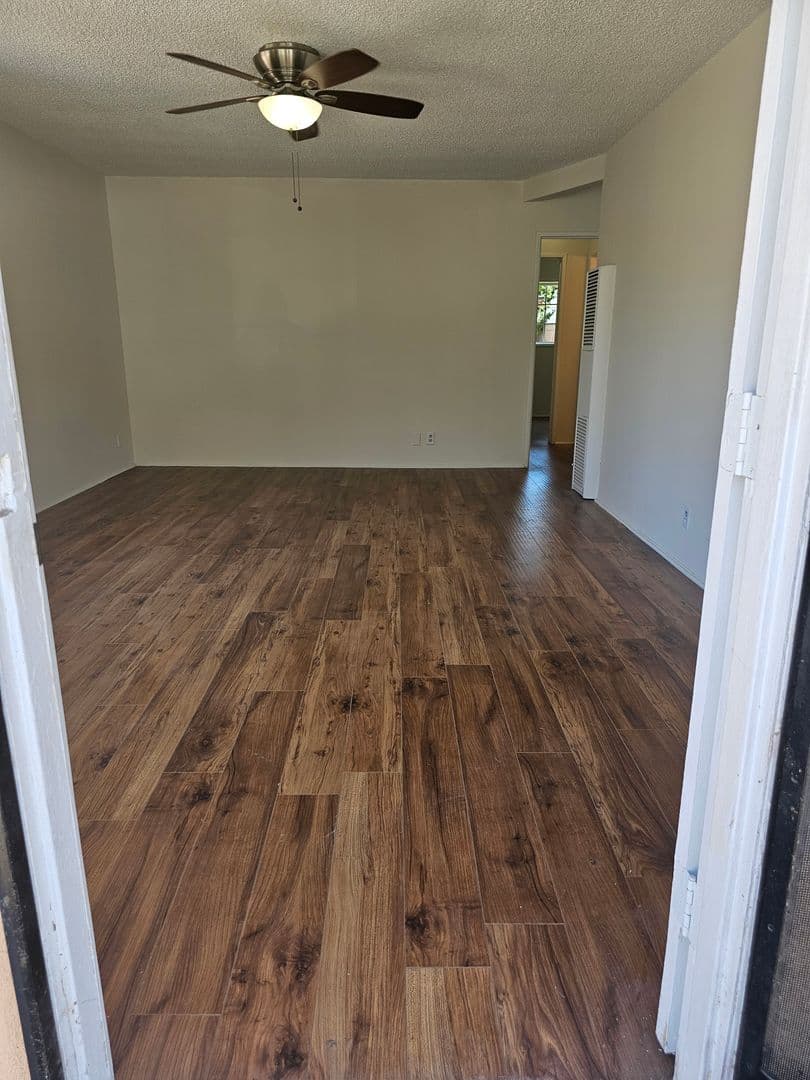 San Pedro Apartment: 935-937 W. 17th St.