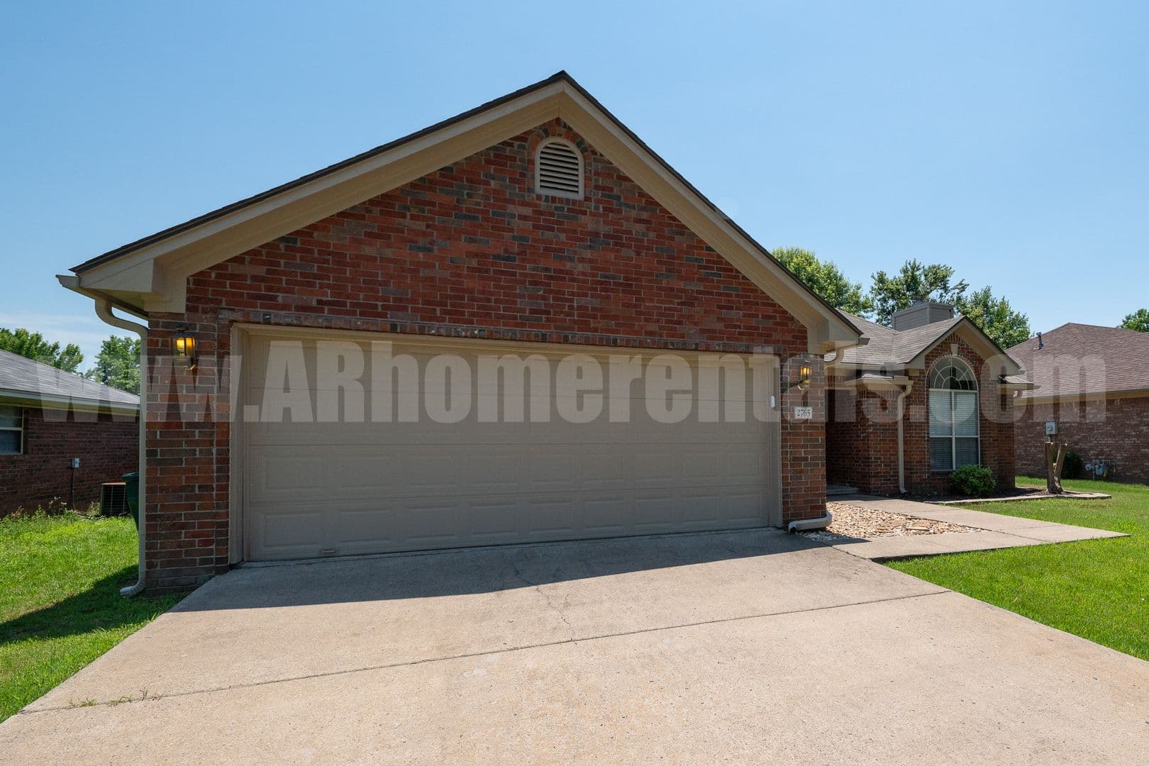 Conway House: 2765 Archer Lane