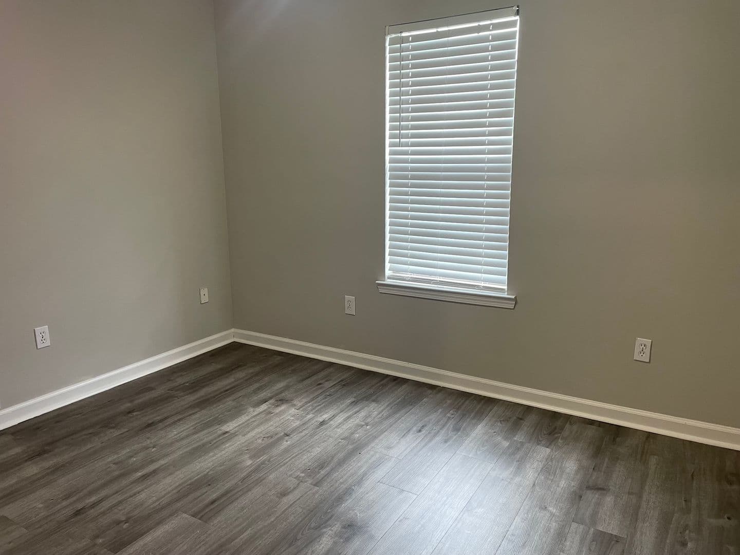 Conway House: 1425 Joyner Drive