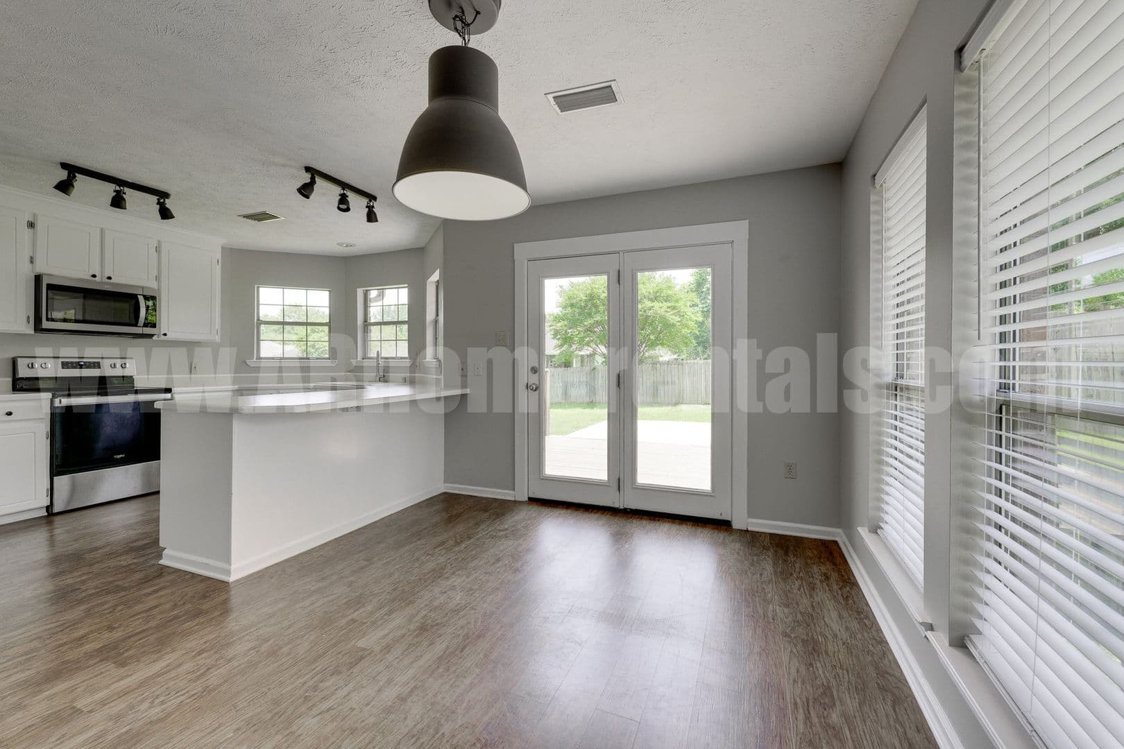Conway House: 2765 Archer Lane