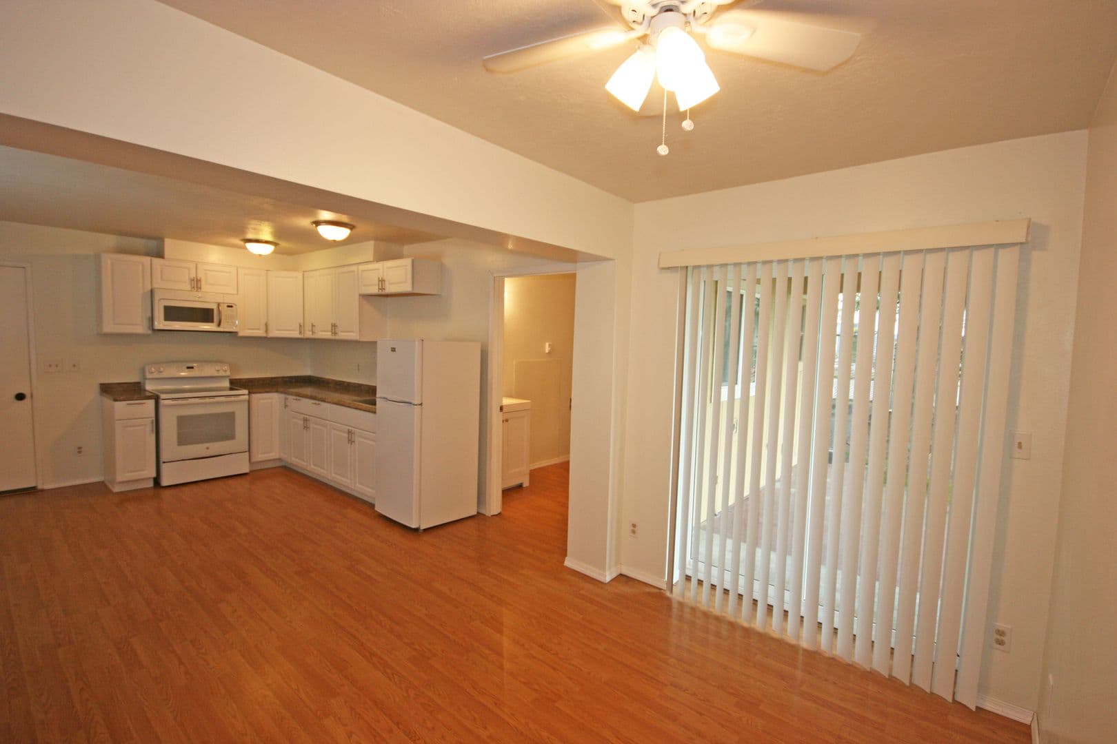Hillsboro Apartment: 453 SE Baseline St.