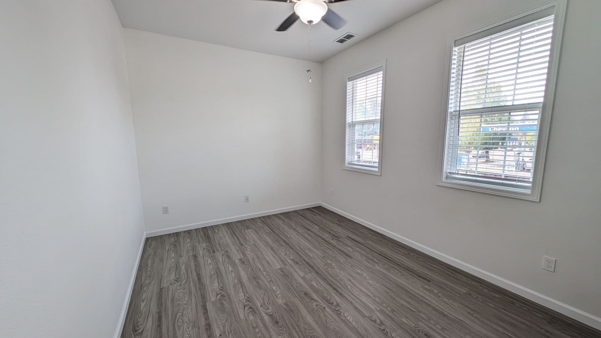 Forest Grove Apartment: 2405 Pacific Ave