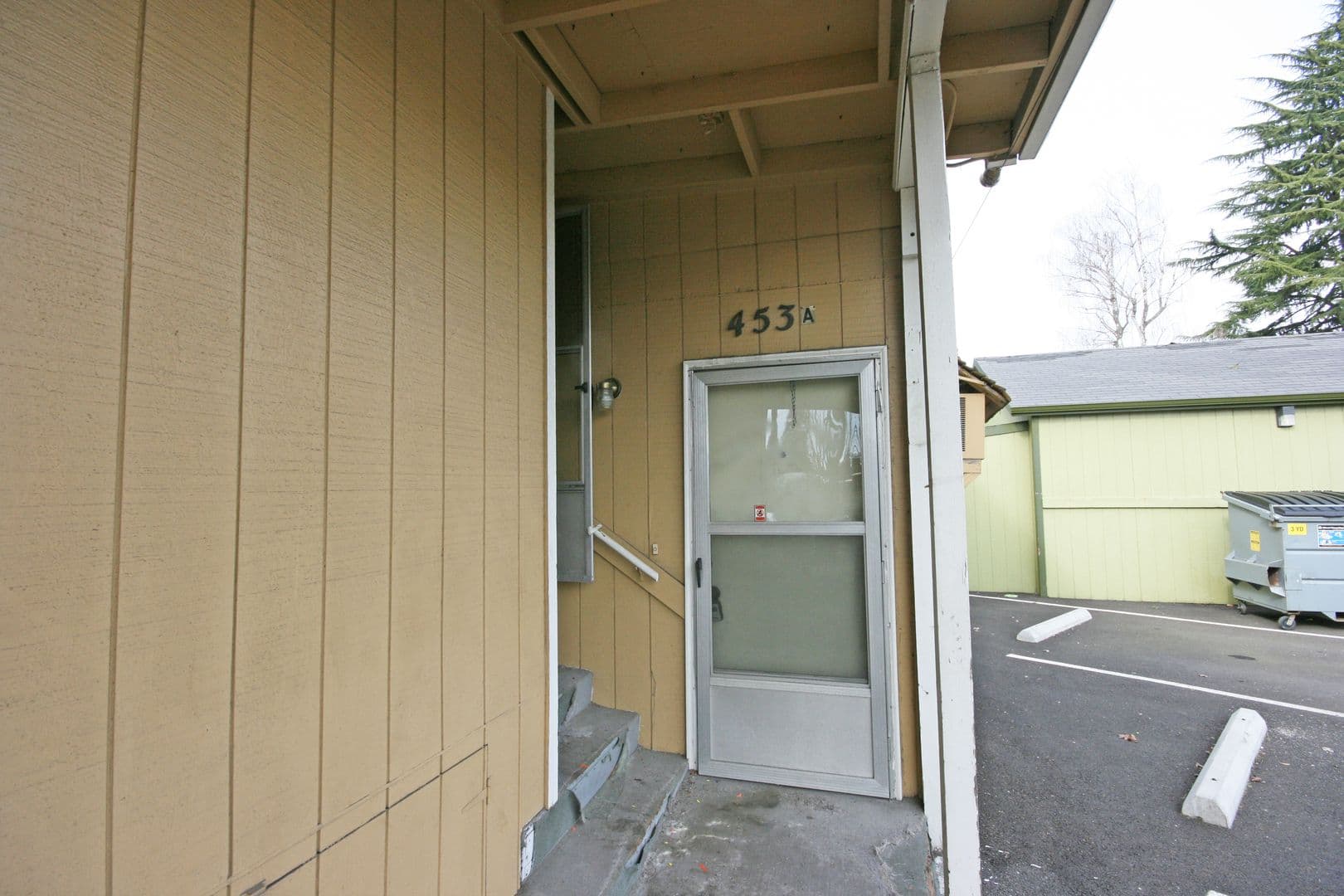 Hillsboro Apartment: 453 SE Baseline St.