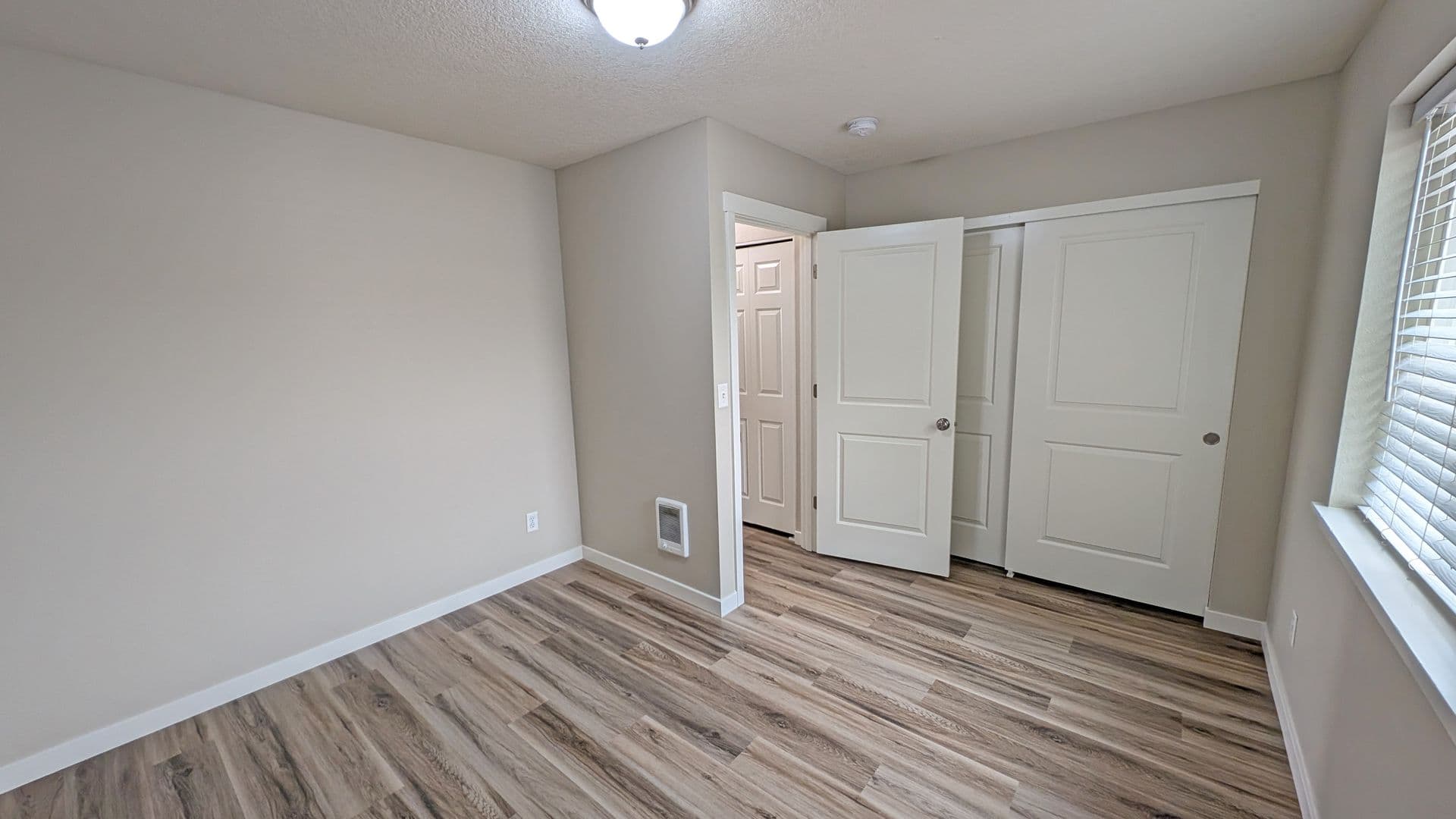 Forest Grove House: 2825 Pacific Ave #I