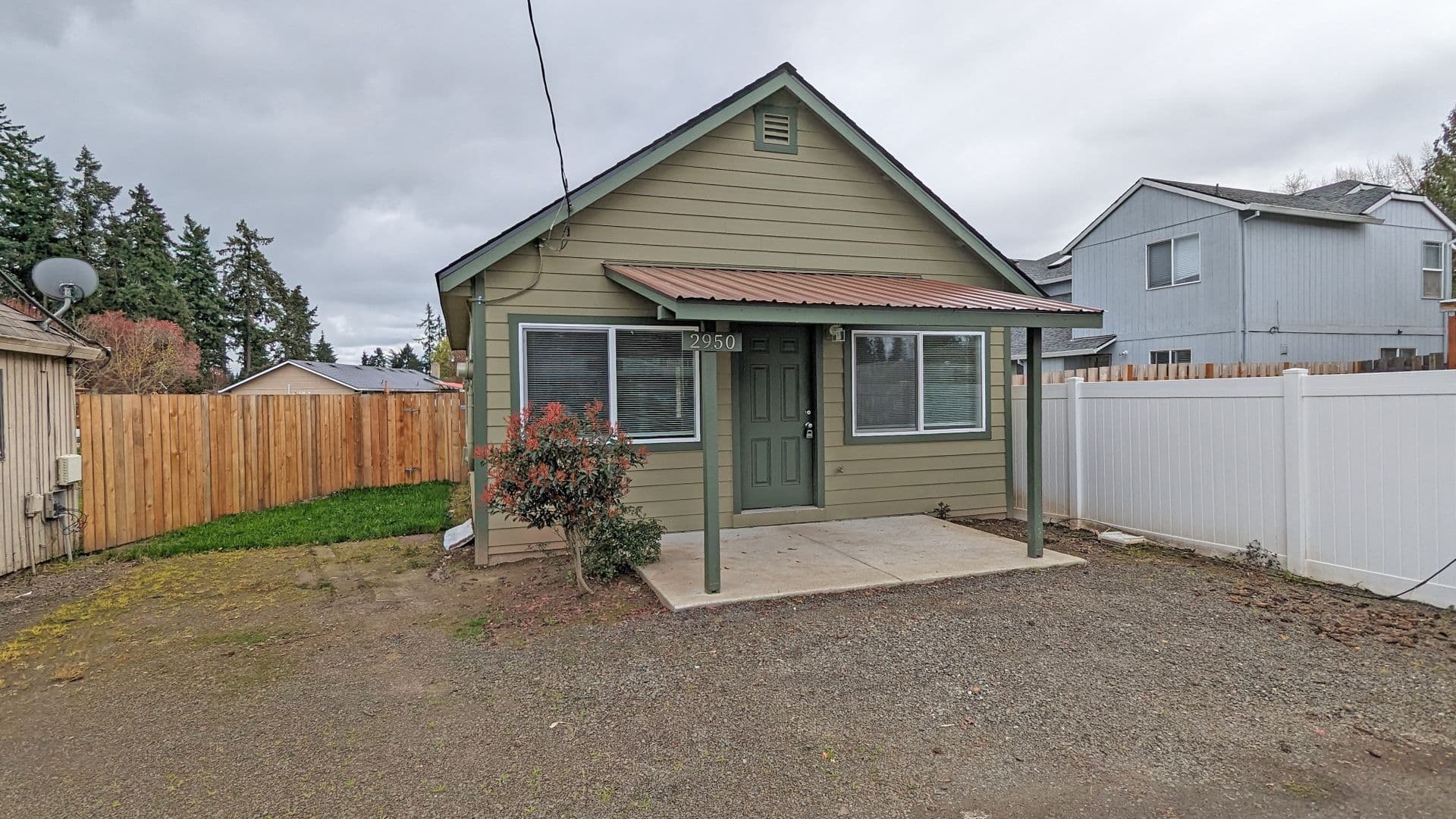 Hillsboro House: 2950 E Main St